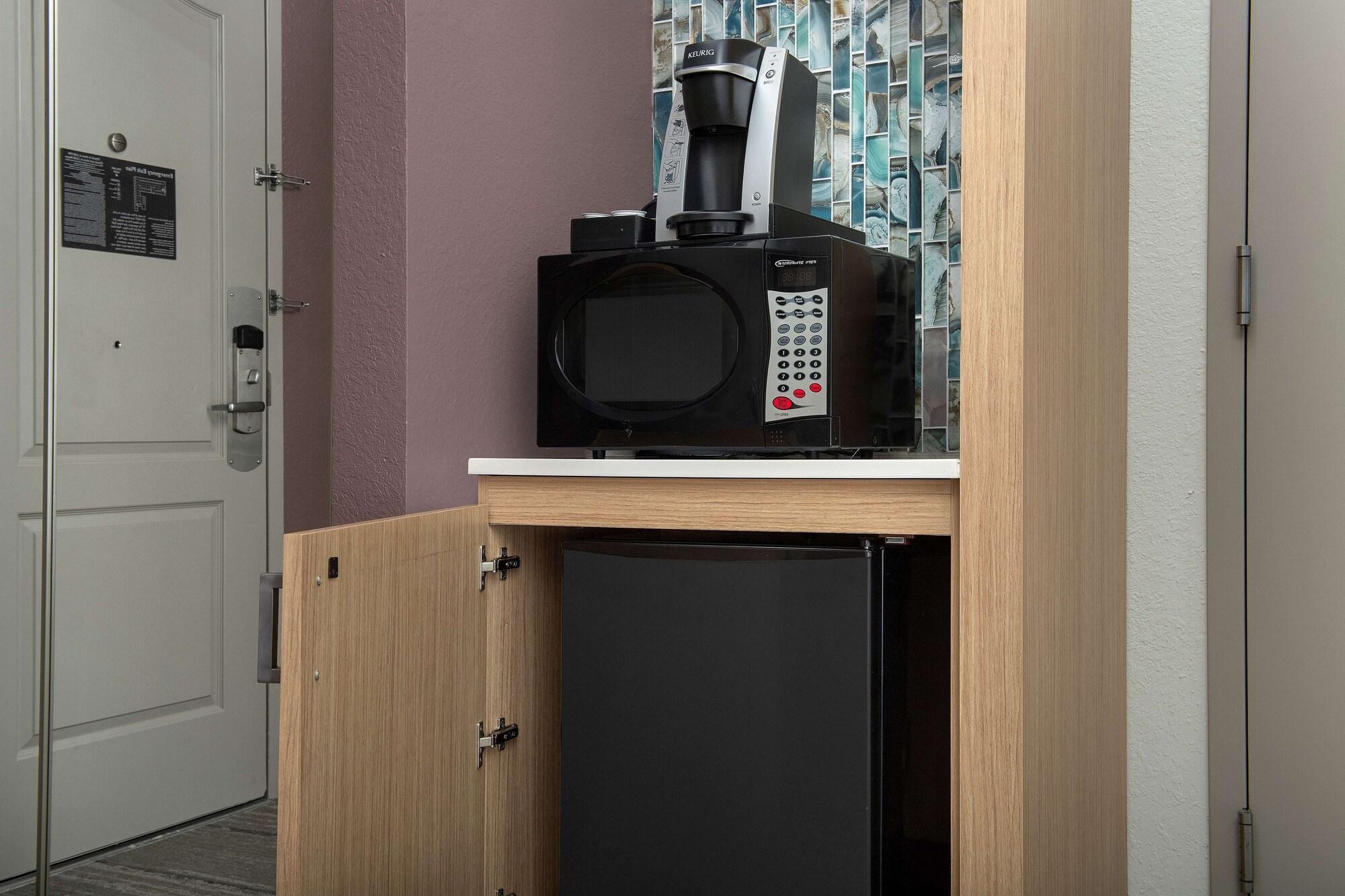 Hilton Garden West/cedar Bluff Hotel 3*