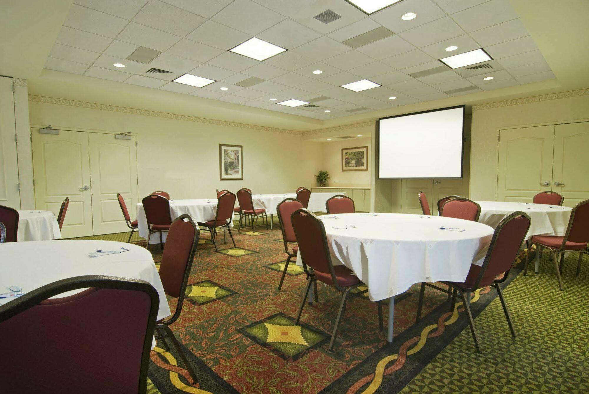 Hilton Garden West/cedar Bluff Hotel