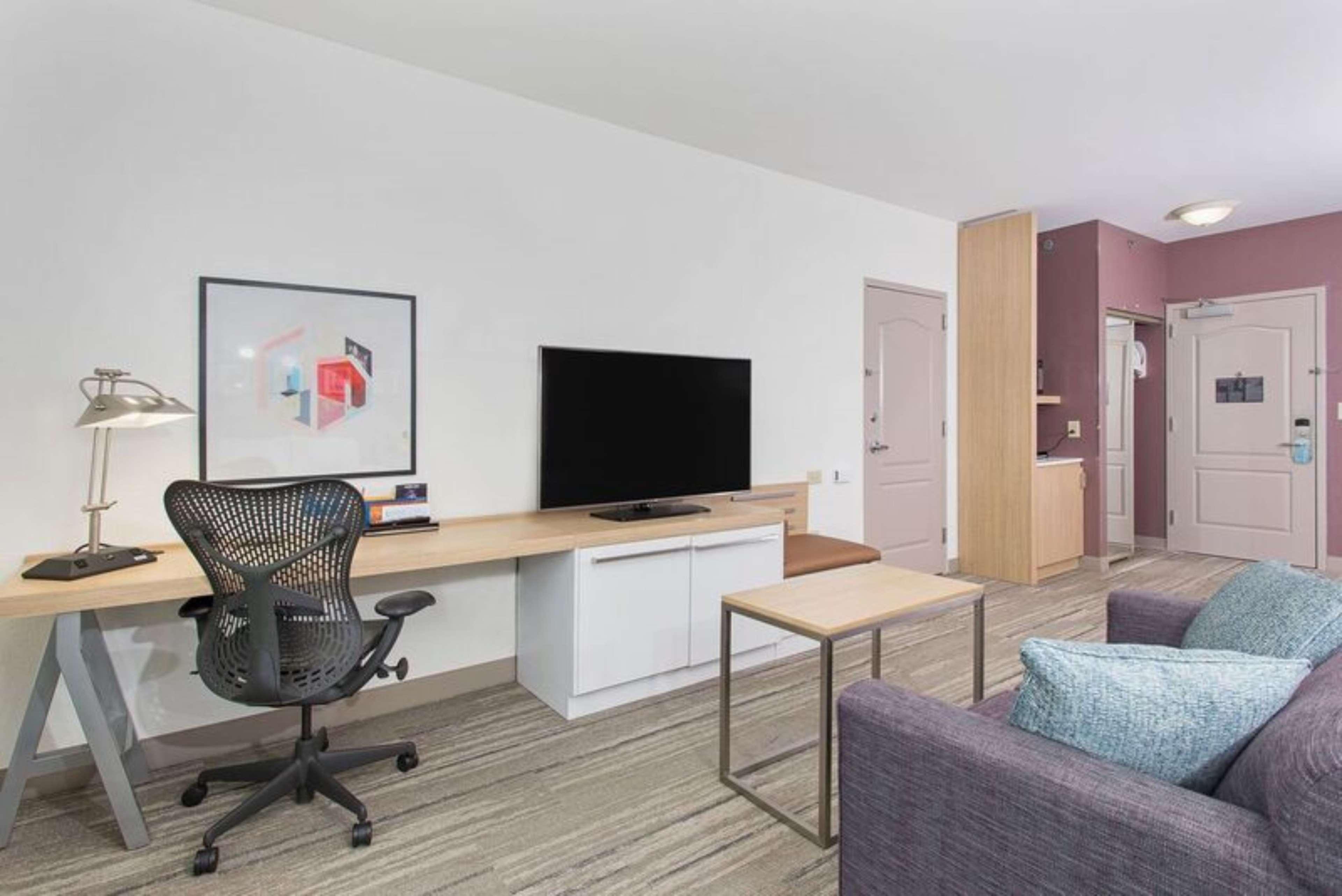 Hilton Garden West/cedar Bluff Hotel 3*