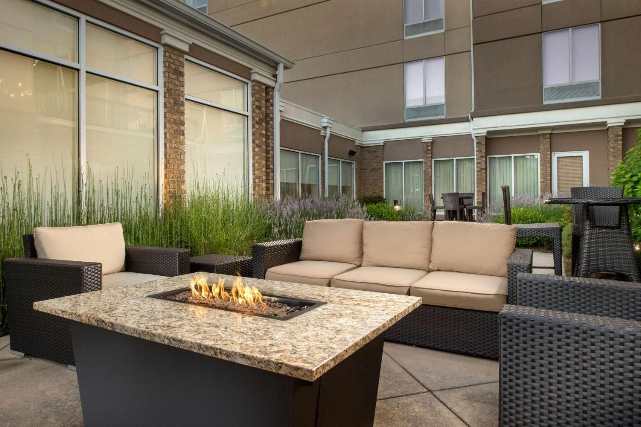 Hilton Garden West/cedar Bluff