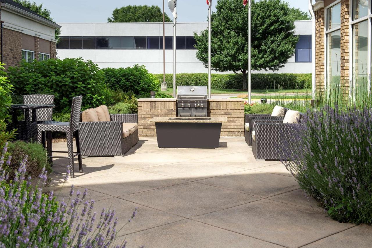 Hilton Garden West/cedar Bluff