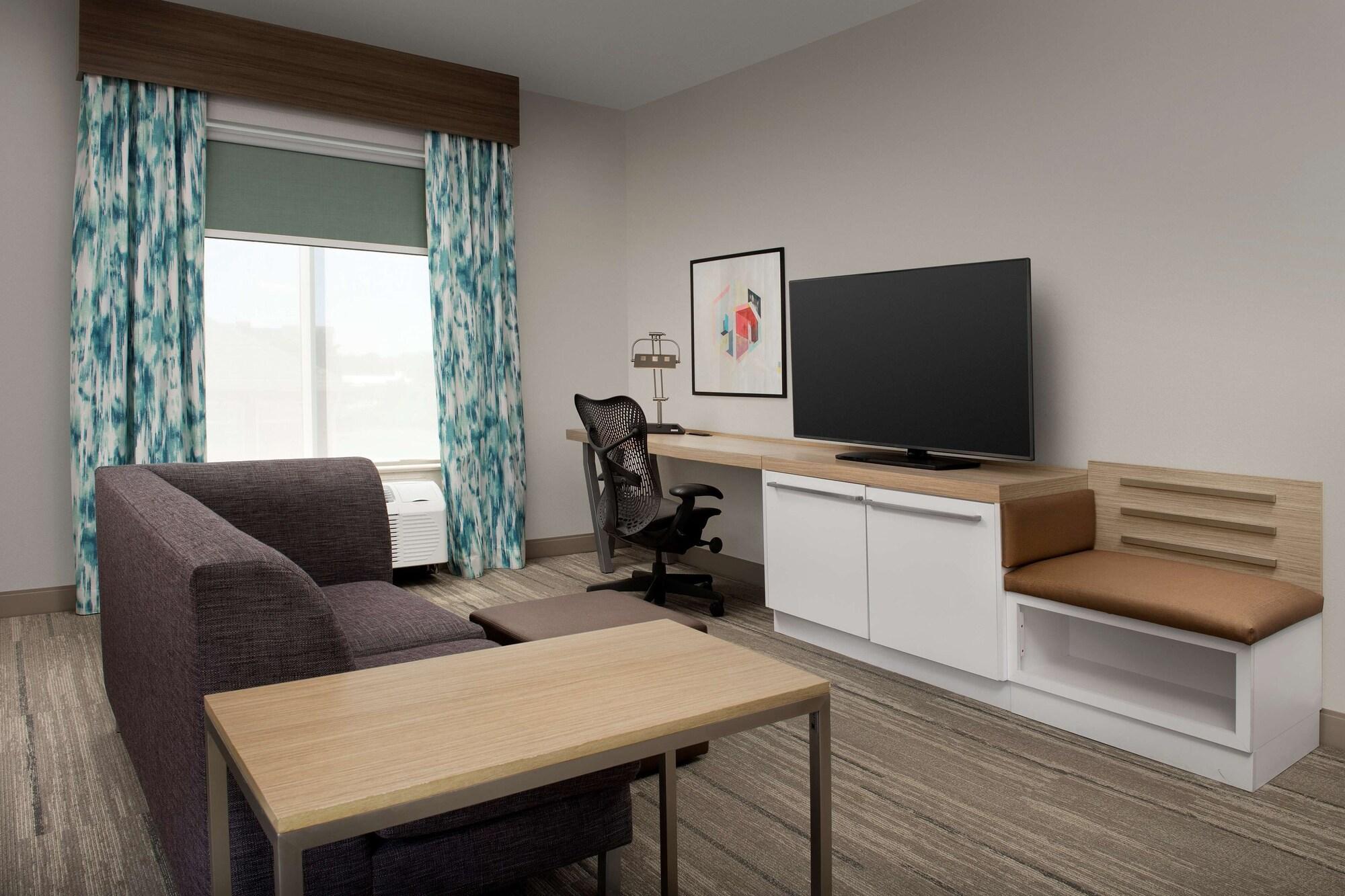 Hilton Garden West/cedar Bluff Hotel 3*