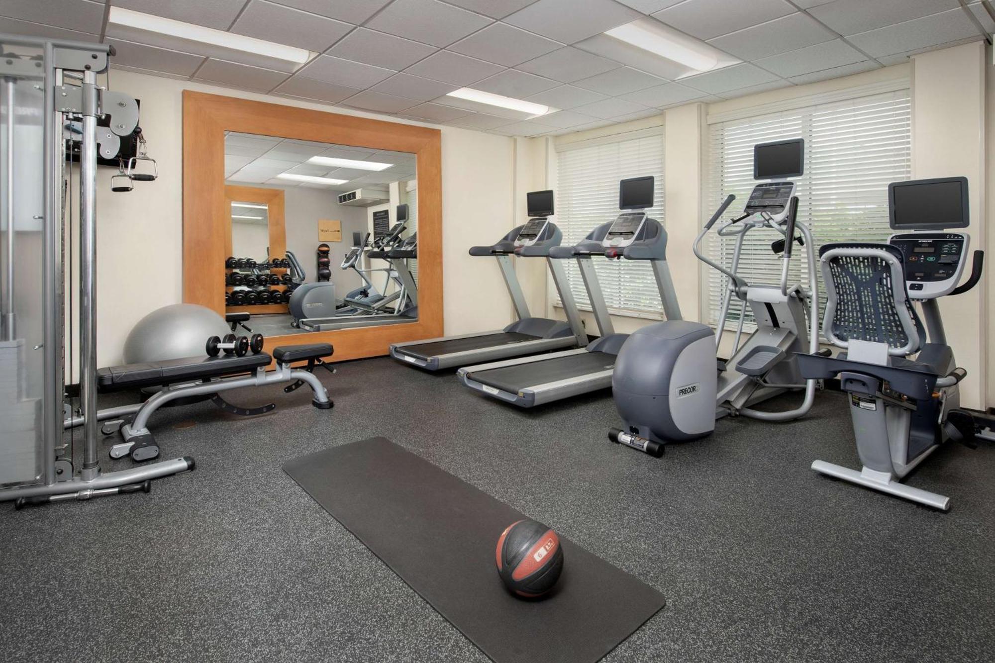 Hilton Garden West/cedar Bluff Hotel 3*